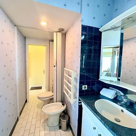 Pgh N46 - Première Ligne, & Parking Privée Apartament